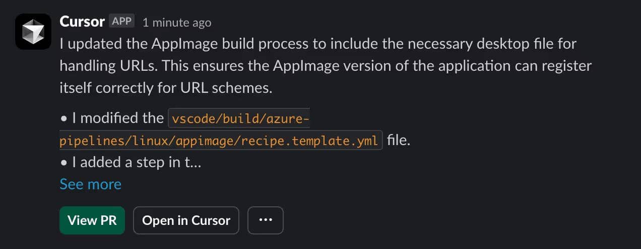 Ein Bild einer Slack-Oberfläche, in der ein Team mit dem Cherri Code Agent zusammenarbeitet. Die Oberfläche zeigt eine Unterhaltung mit Nachrichten zwischen Teammitgliedern und dem Cherri Code Agent und veranschaulicht eine nahtlose Integration für die Zusammenarbeit im Team.
